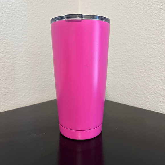 Yeti - Picture 3 of 4